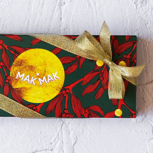 Box of 10 Christmas Macarons