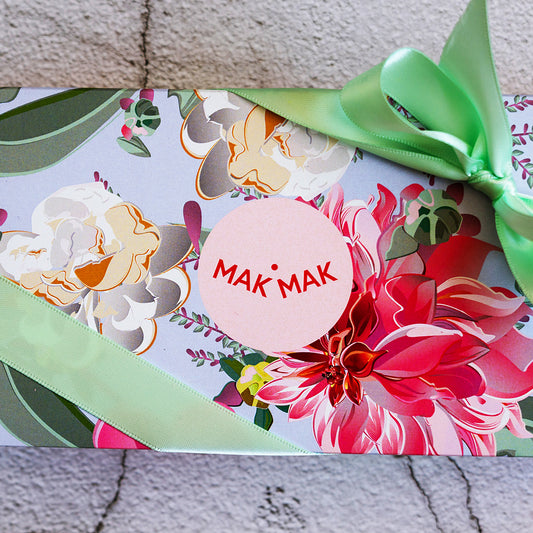 Mother’s Day Macaron Gift Box