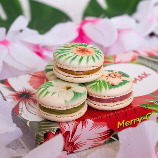 Box of 10 Hawaiian Christmas Macarons
