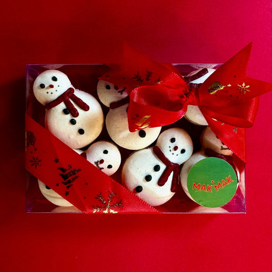 Snowman Macarons